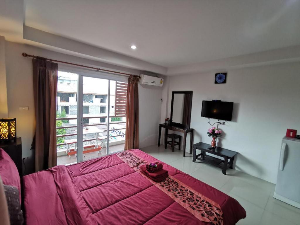 Tontalay Hotel Bangsaen Екстериор снимка