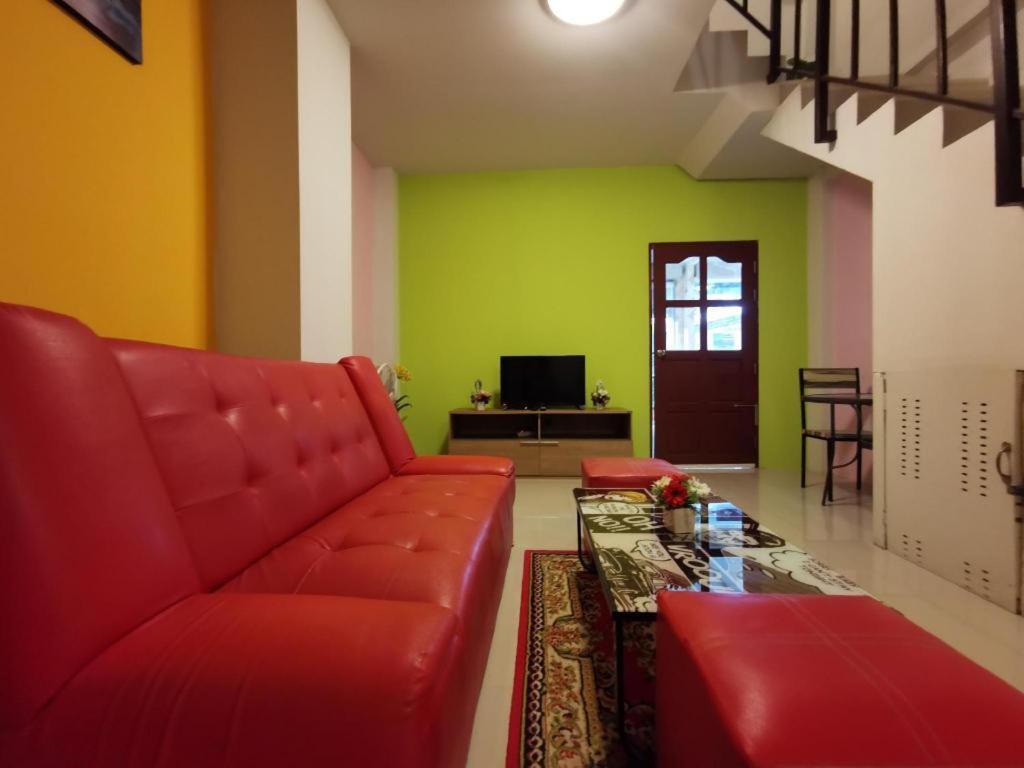 Tontalay Hotel Bangsaen Екстериор снимка