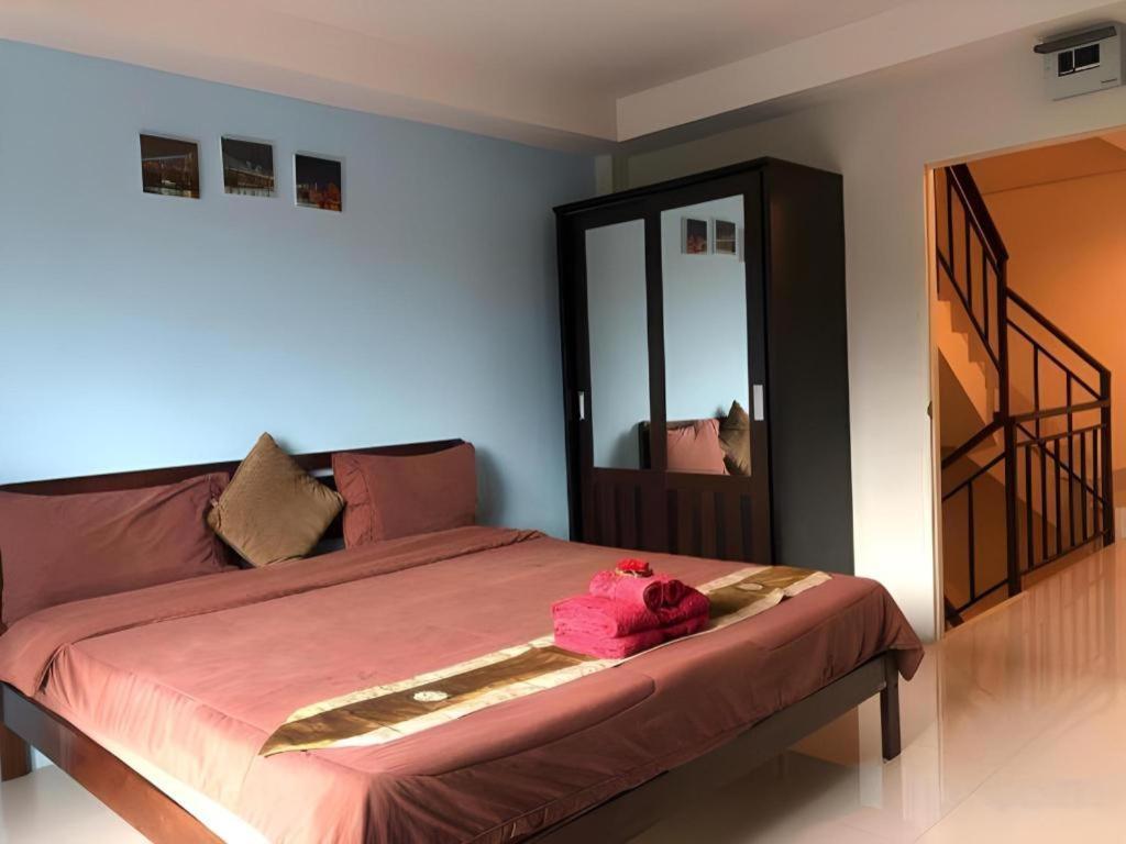 Tontalay Hotel Bangsaen Екстериор снимка